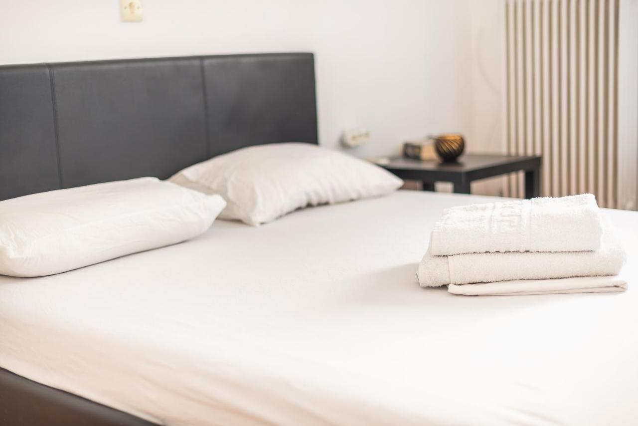 Sunsetia Apartment Атина Екстериор снимка