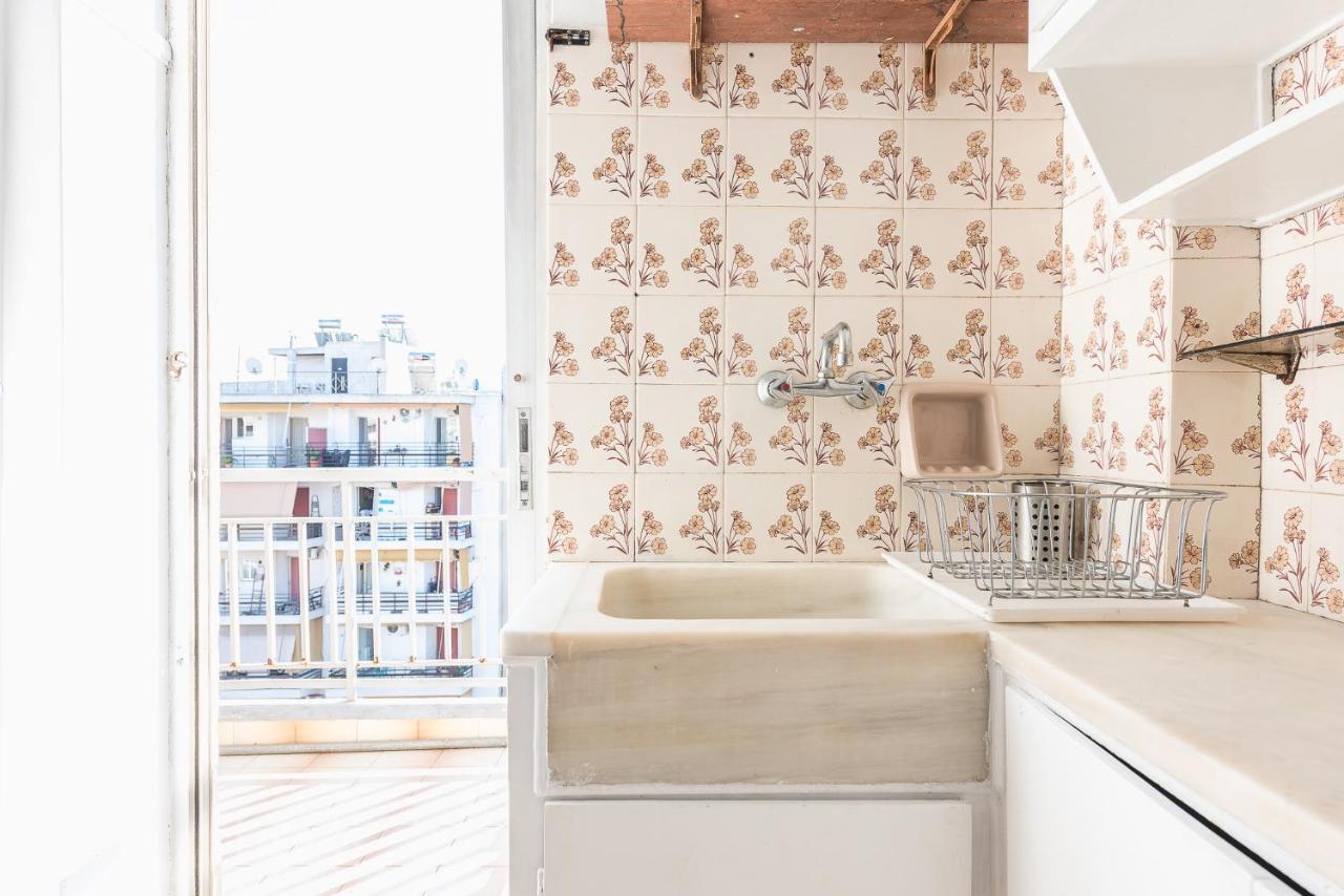 Sunsetia Apartment Атина Екстериор снимка